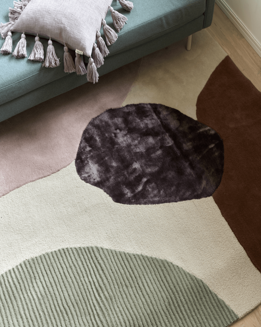 Profound Wool & Silk Rug / Ivory Sage