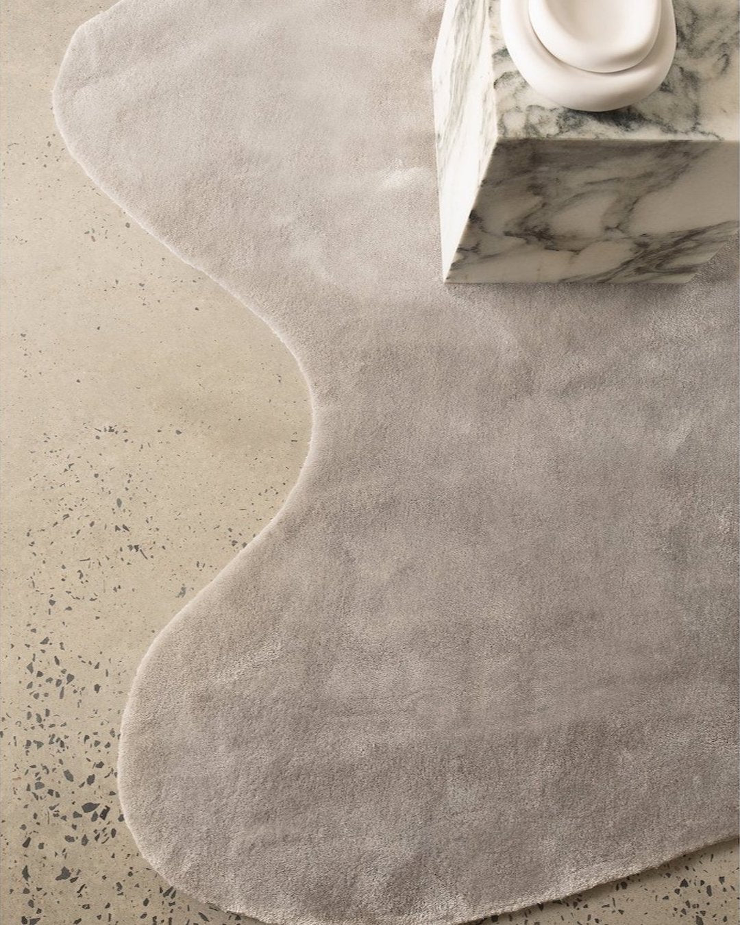 Abstract Silk Rug / Cloud Gray